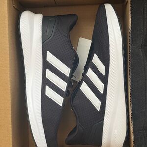 Adidas Black and White Mens  Sneakers 13